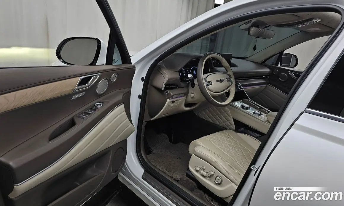 Genesis GV80 2023 3.0 автомат (гидро), фото 12 Genesis GV80 2023 3.0 автомат (гидро), фото 12