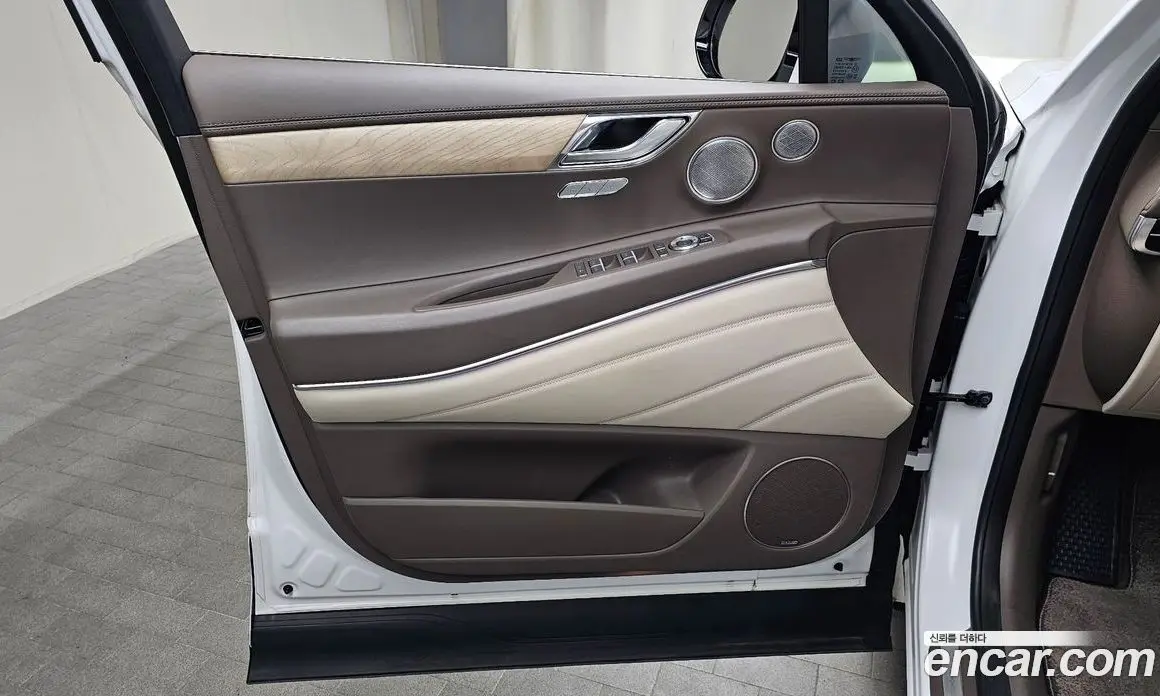 Genesis GV80 2023 3.0 автомат (гидро), фото 13 Genesis GV80 2023 3.0 автомат (гидро), фото 13