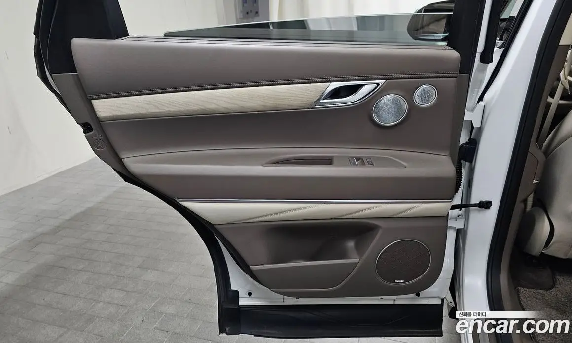 Genesis GV80 2023 3.0 автомат (гидро), фото 14 Genesis GV80 2023 3.0 автомат (гидро), фото 14