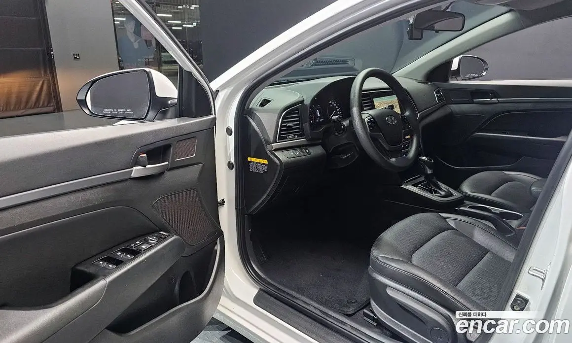 Hyundai Avante 2017 1.6 автомат (гидро), фото 13 Hyundai Avante 2017 1.6 автомат (гидро), фото 13