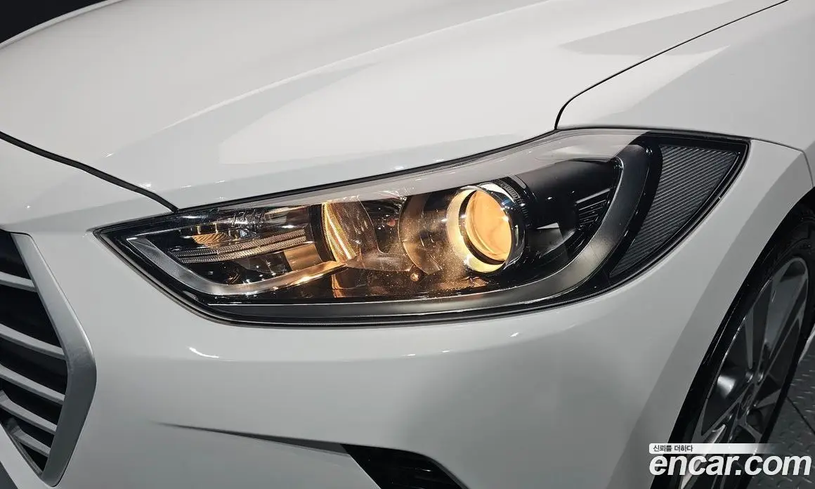 Hyundai Avante 2017 1.6 автомат (гидро), фото 8 Hyundai Avante 2017 1.6 автомат (гидро), фото 8