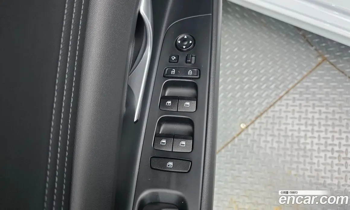 Hyundai Avante 2023 1.6 автомат (гидро), фото 17