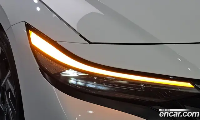 Hyundai Avante 2023 1.6 автомат (гидро), миниатюра 8