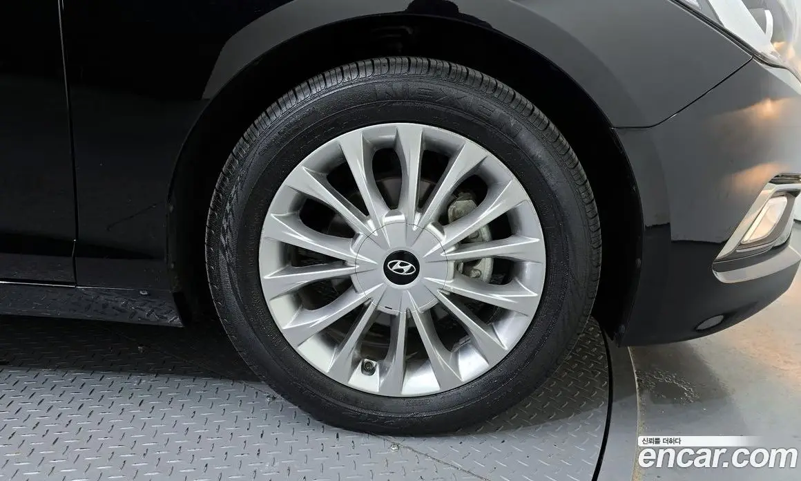 Hyundai Sonata 2016 2.0 автомат (гидро), фото 7