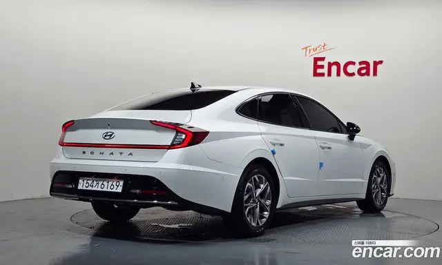 Hyundai Sonata 2022 2.0 автомат (гидро), миниатюра 2