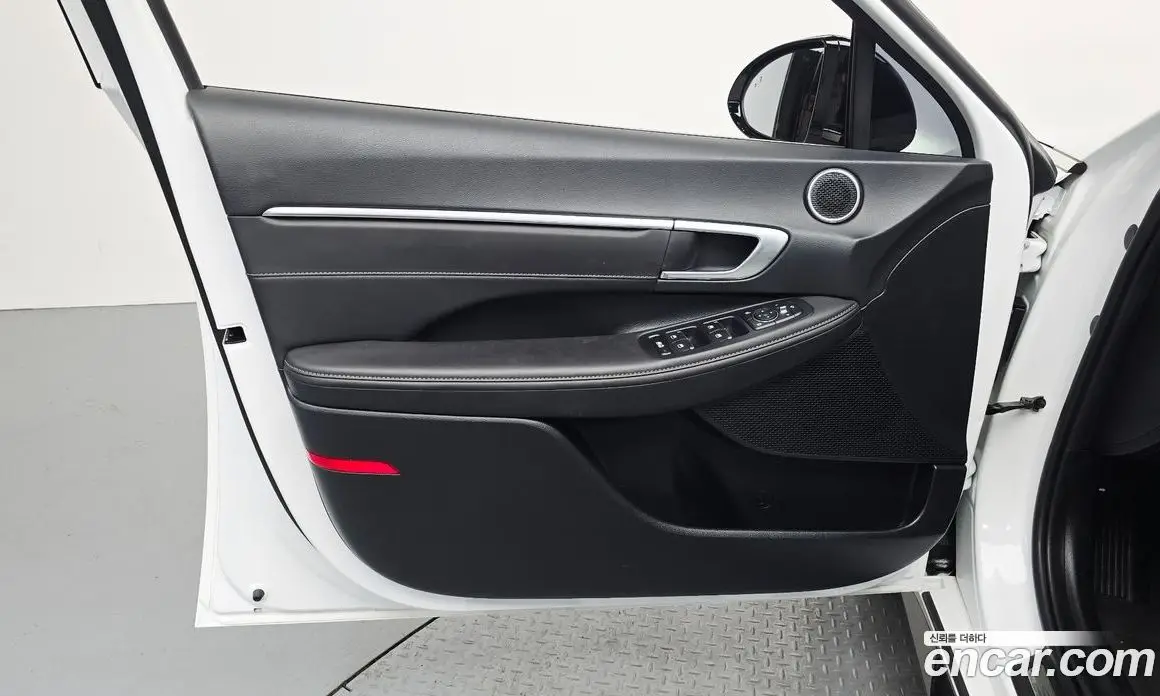 Hyundai Sonata 2022 2.0 автомат (гидро), фото 14