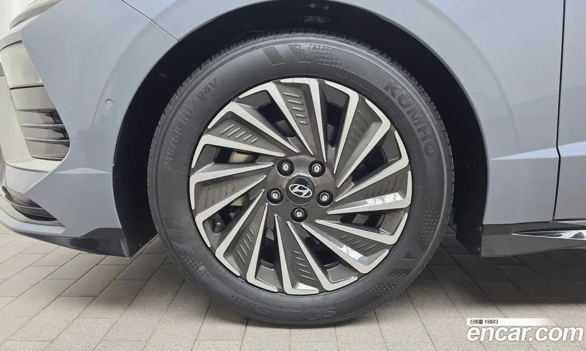 Hyundai Sonata 2024 2.0 автомат (гидро), фото 5