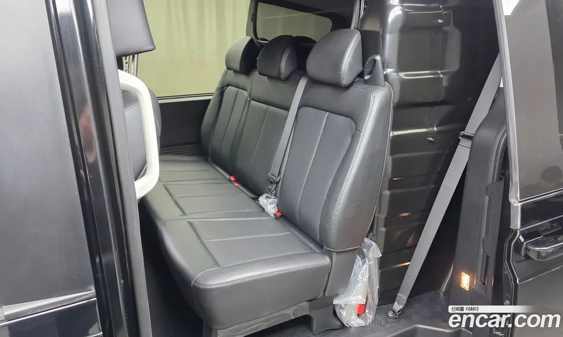 Hyundai Staria 2022 2.2 автомат (гидро), фото 17