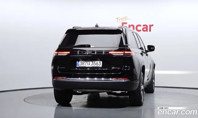 Jeep Cherokee 2023 3.6 автомат (гидро), миниатюра 4 Jeep Cherokee 2023 3.6 автомат (гидро), миниатюра 4