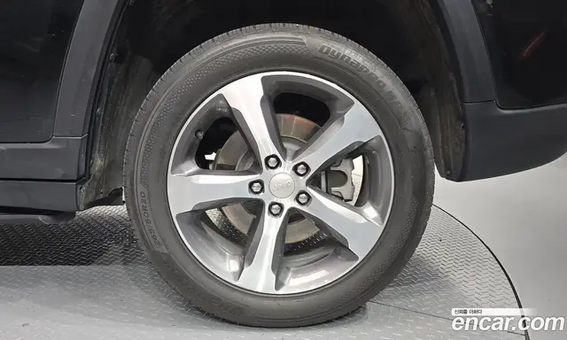 Jeep Cherokee 2023 3.6 автомат (гидро), миниатюра 7 Jeep Cherokee 2023 3.6 автомат (гидро), миниатюра 7