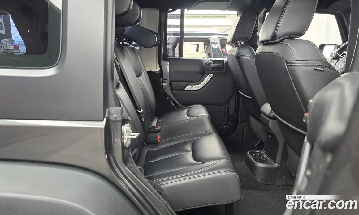 Jeep Wrangler 2017 3.6 автомат (гидро), фото 12 Jeep Wrangler 2017 3.6 автомат (гидро), фото 12