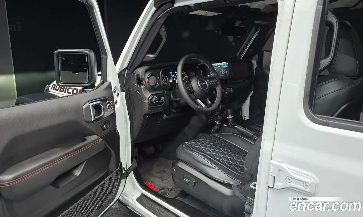 Jeep Wrangler 2025 2.0 автомат (гидро), фото 13 Jeep Wrangler 2025 2.0 автомат (гидро), фото 13
