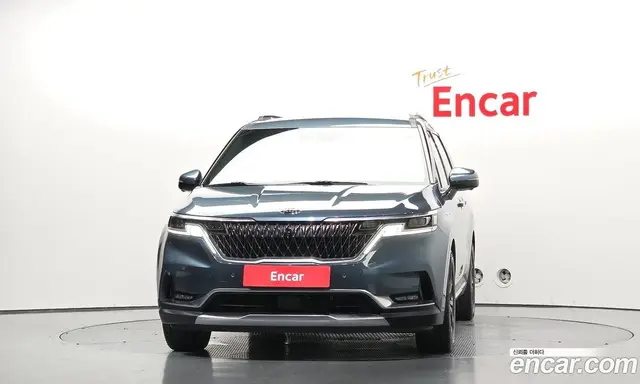 Kia Carnival 2021 2.2 автомат (гидро), миниатюра 3