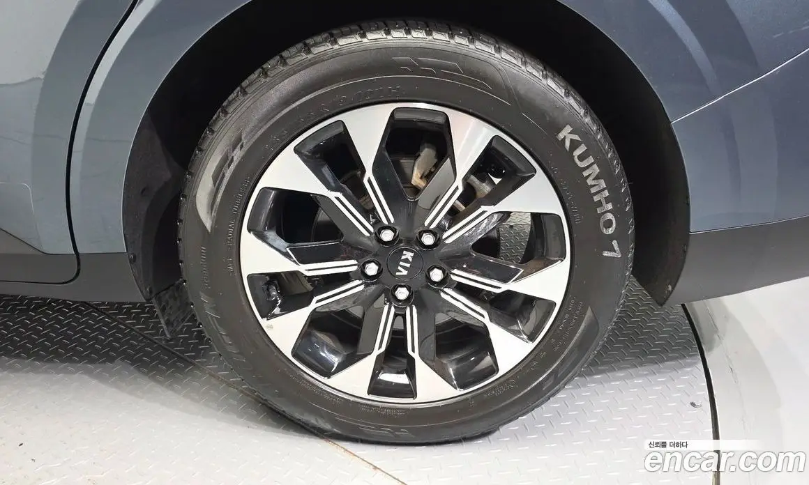 Kia Carnival 2021 2.2 автомат (гидро), фото 5
