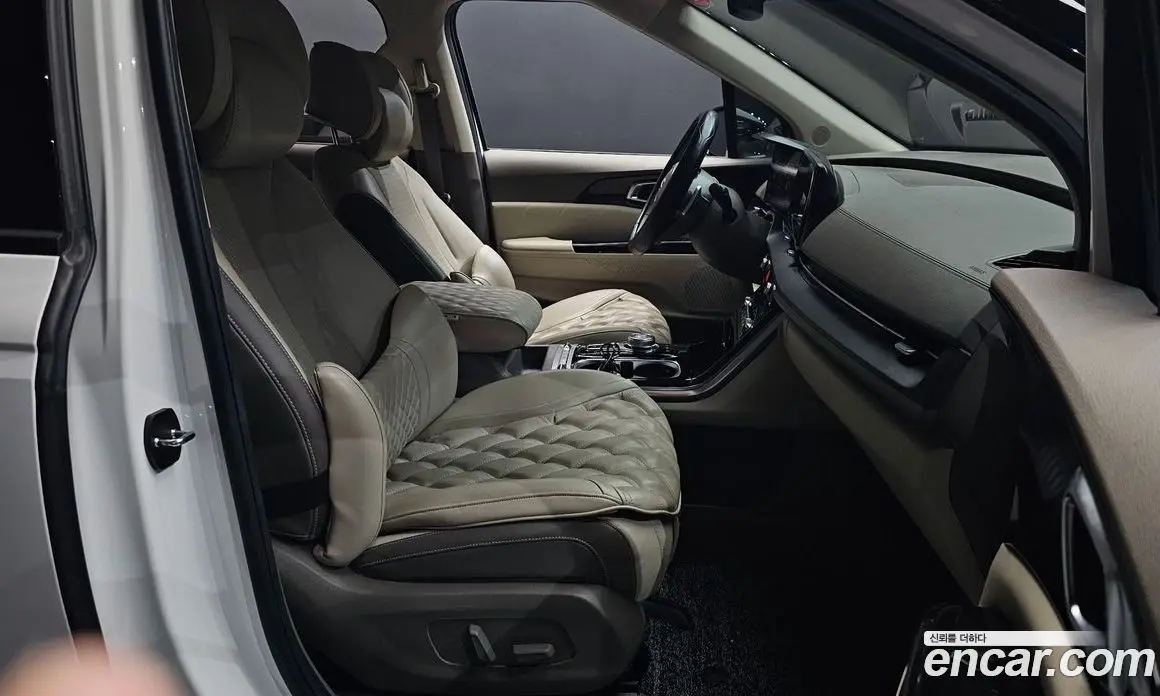 Kia Carnival 2021 3.5 автомат (гидро), фото 16