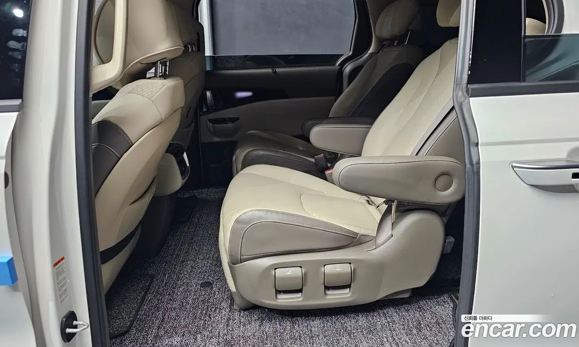 Kia Carnival 2021 3.5 автомат (гидро), фото 19