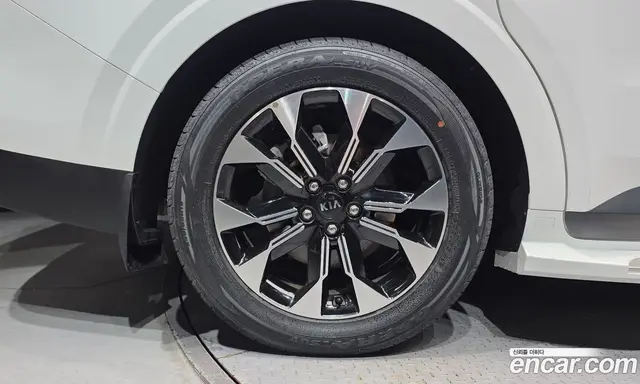 Kia Carnival 2021 3.5 автомат (гидро), миниатюра 7