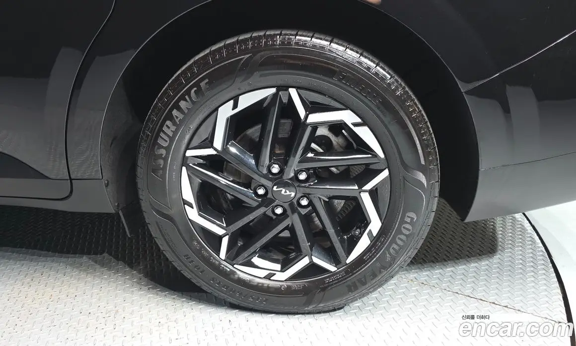 Kia Carnival 2024 2.2 автомат (гидро), фото 7