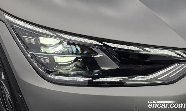 Kia EV6 2023 0.1 автомат (гидро), миниатюра 8 Kia EV6 2023 0.1 автомат (гидро), миниатюра 8