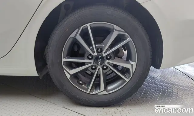 Kia K3 2022 1.6 автомат (гидро), миниатюра 7
