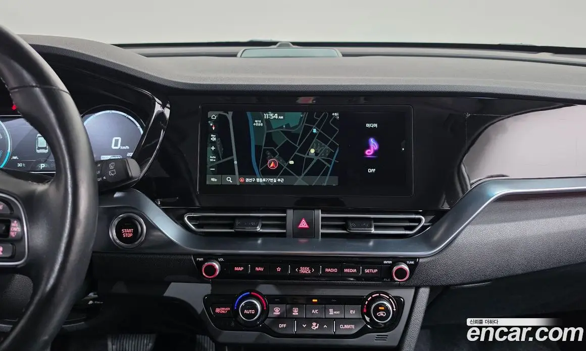 Kia Niro 2022 0.2 автомат (гидро), фото 18 Kia Niro 2022 0.2 автомат (гидро), фото 18