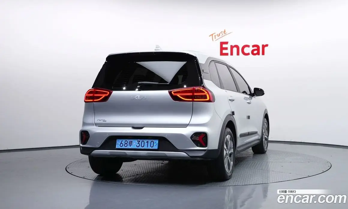 Kia Niro 2022 0.2 автомат (гидро), фото 4 Kia Niro 2022 0.2 автомат (гидро), фото 4