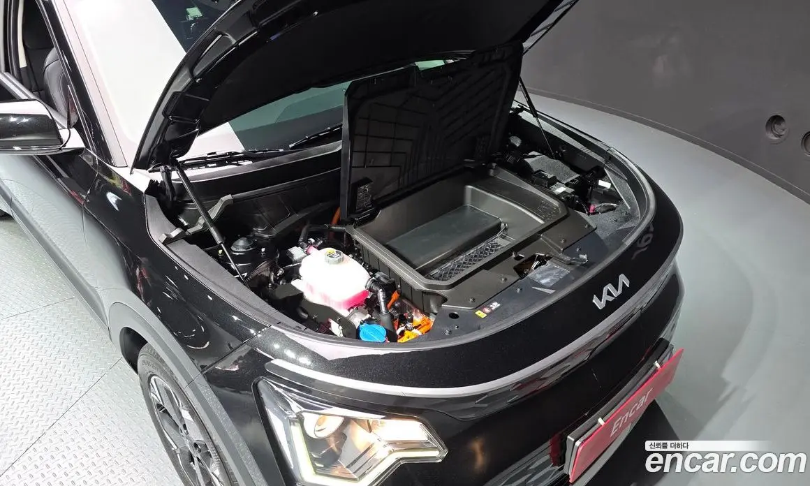 Kia Niro 2023 0.2 автомат (гидро), фото 6