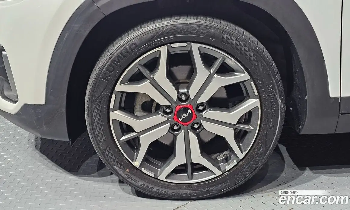 Kia Seltos 2022 1.6 автомат (гидро), фото 5 Kia Seltos 2022 1.6 автомат (гидро), фото 5