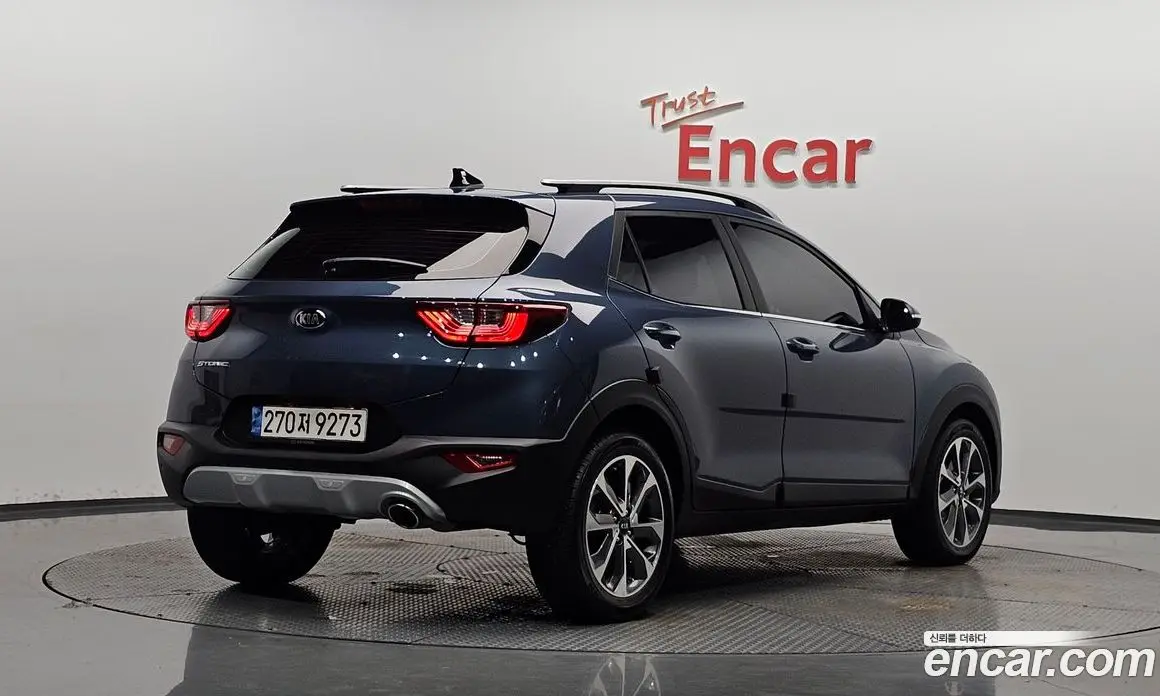 Kia Stonic 2020 1.4 автомат (гидро), фото 1