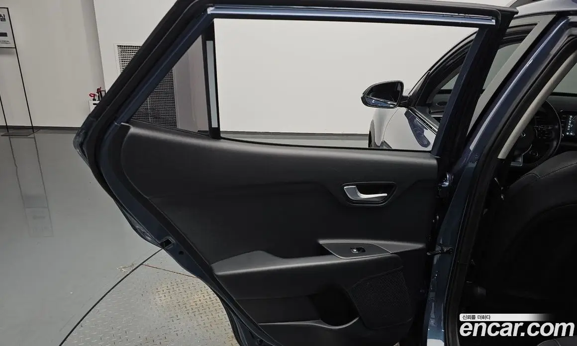 Kia Stonic 2020 1.4 автомат (гидро), фото 14