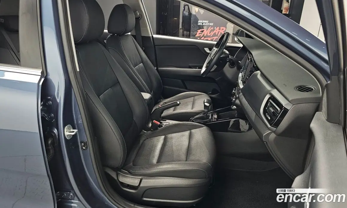 Kia Stonic 2020 1.4 автомат (гидро), фото 15