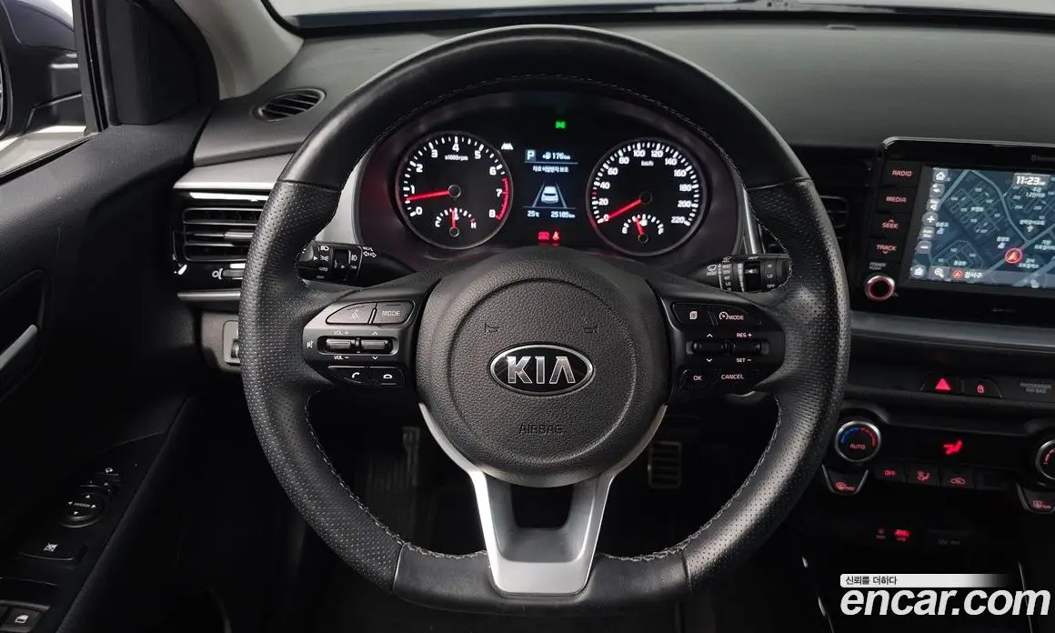 Kia Stonic 2020 1.4 автомат (гидро), фото 18