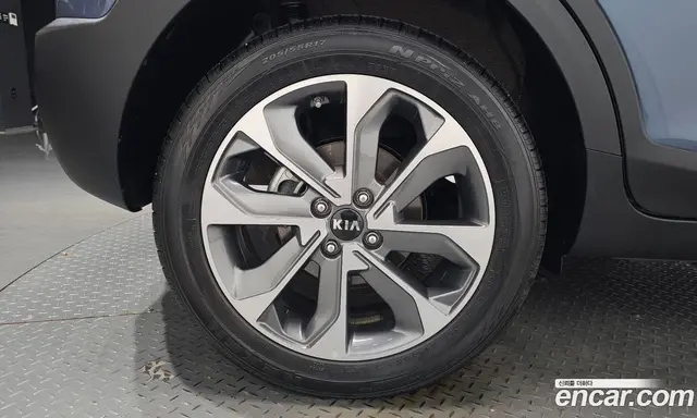 Kia Stonic 2020 1.4 автомат (гидро), миниатюра 6