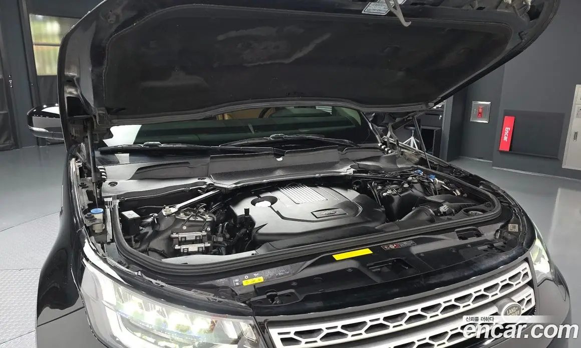 Land Rover Discovery 2017 3.0 автомат (гидро), фото 6 Land Rover Discovery 2017 3.0 автомат (гидро), фото 6