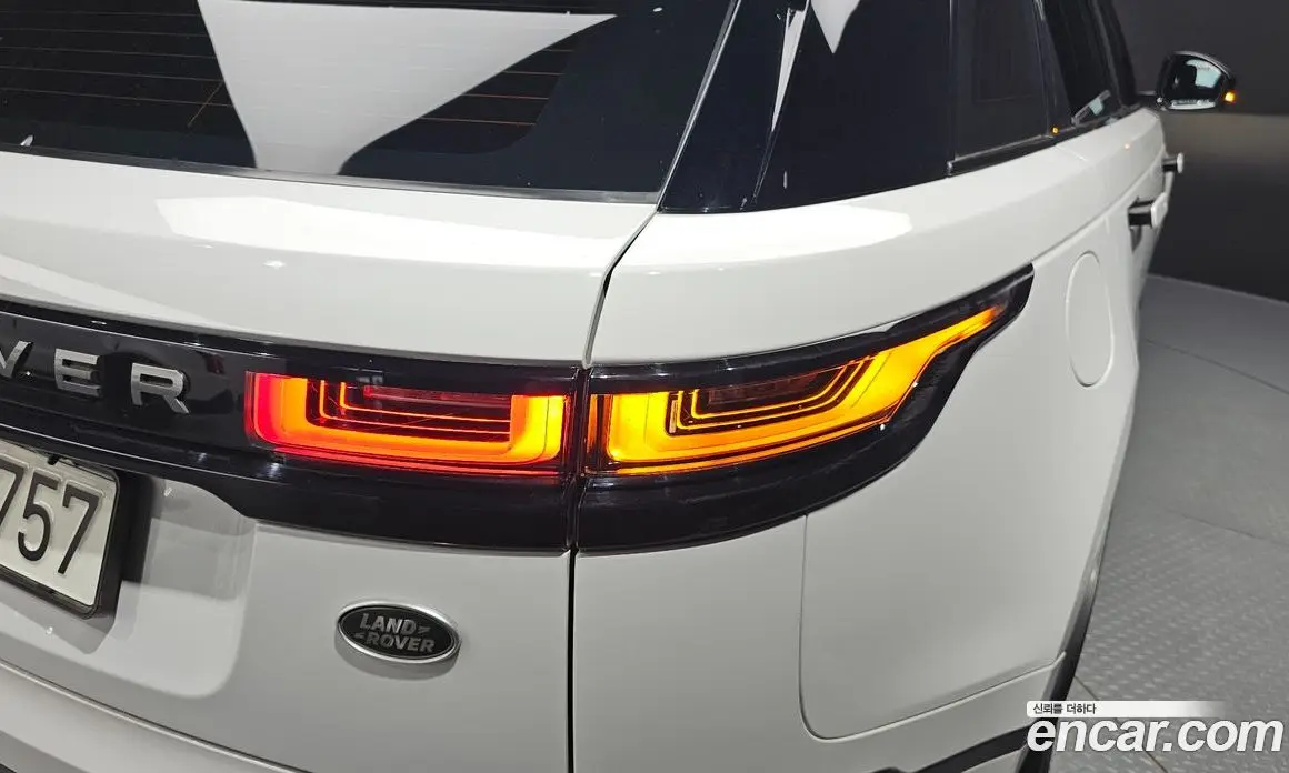 Land Rover Range Rover Velar 2018 3.0 автомат (гидро), фото 8 Land Rover Range Rover Velar 2018 3.0 автомат (гидро), фото 8