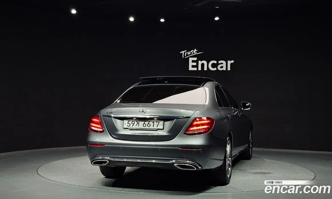 Mercedes-Benz E-Class 2018 2.0 автомат (гидро), фото 4