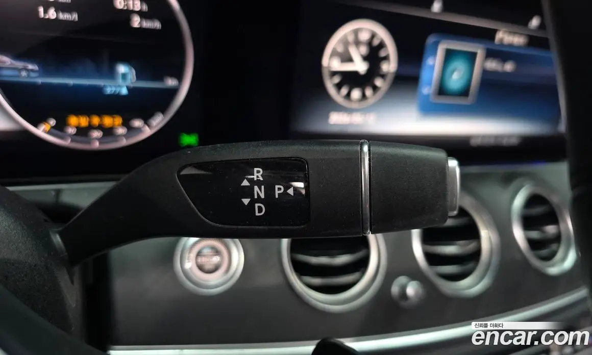 Mercedes-Benz E-Class 2019 2.0 автомат (гидро), фото 12