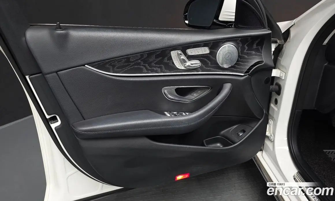 Mercedes-Benz E-Class 2019 2.0 автомат (гидро), фото 14