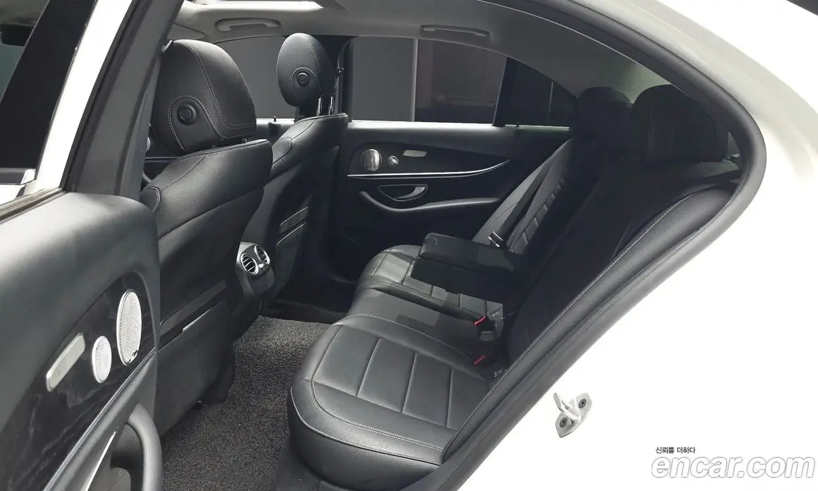 Mercedes-Benz E-Class 2019 2.0 автомат (гидро), фото 18