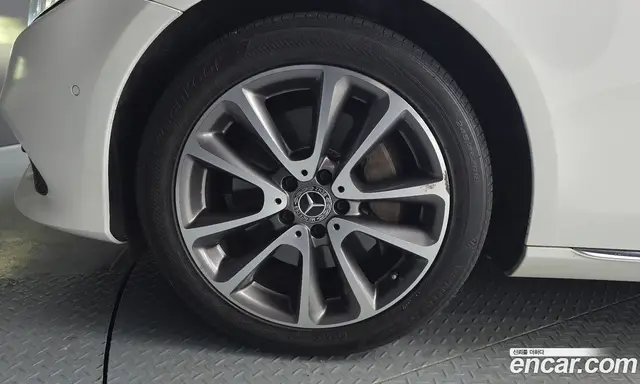 Mercedes-Benz E-Class 2019 2.0 автомат (гидро), миниатюра 5