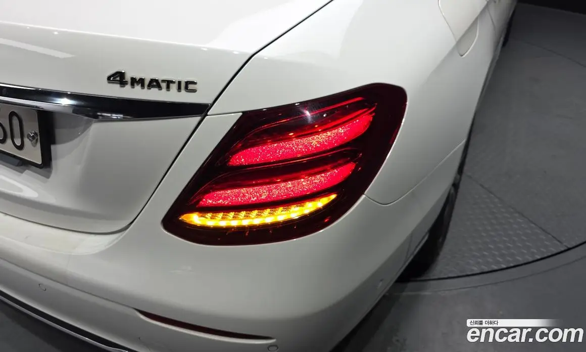 Mercedes-Benz E-Class 2019 2.0 автомат (гидро), фото 9