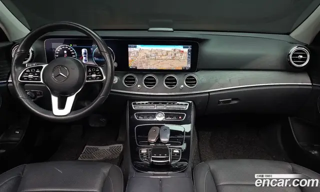 Mercedes-Benz E-Class 2019 2.0 автомат (гидро), миниатюра 10
