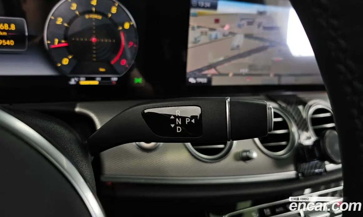 Mercedes-Benz E-Class 2019 2.0 автомат (гидро), фото 12 Mercedes-Benz E-Class 2019 2.0 автомат (гидро), фото 12
