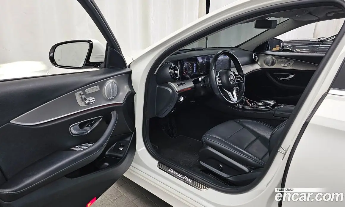 Mercedes-Benz E-Class 2019 2.0 автомат (гидро), фото 13 Mercedes-Benz E-Class 2019 2.0 автомат (гидро), фото 13