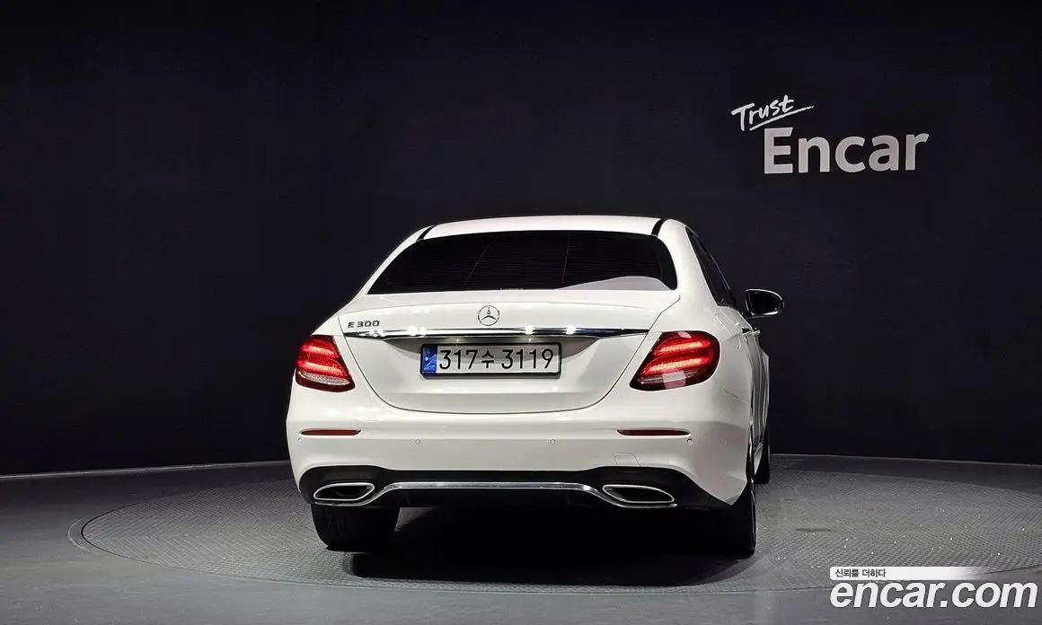 Mercedes-Benz E-Class 2019 2.0 автомат (гидро), фото 4 Mercedes-Benz E-Class 2019 2.0 автомат (гидро), фото 4