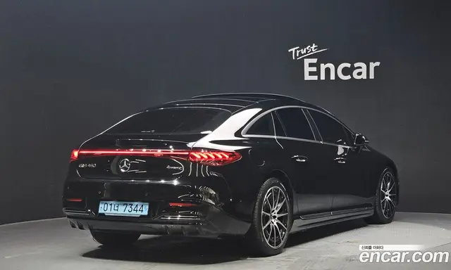 Mercedes-Benz EQS 2022 0.3 автомат (гидро), миниатюра 2
