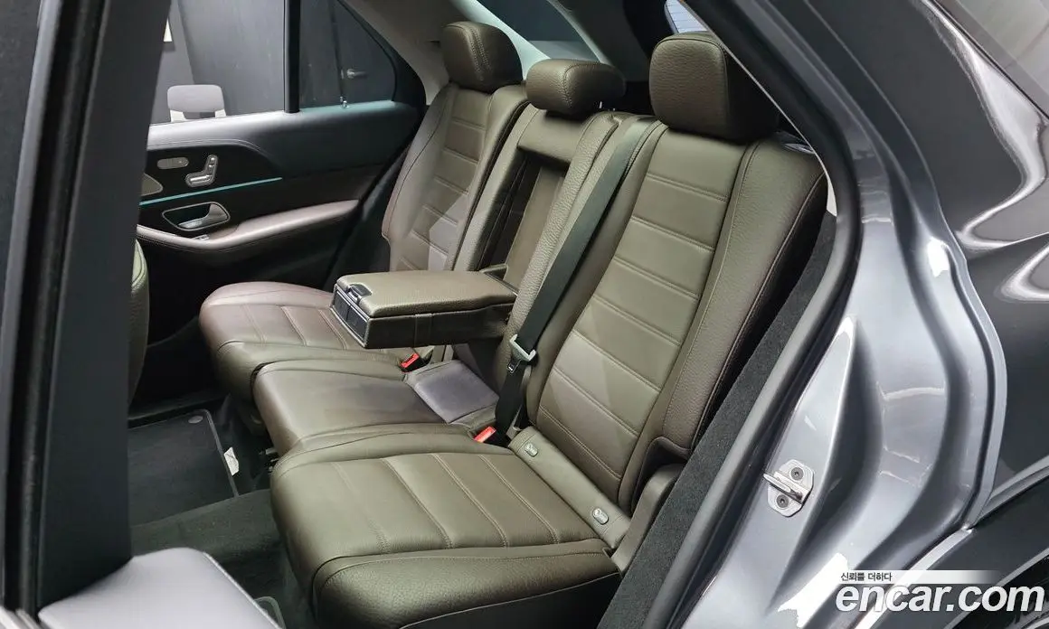 Mercedes-Benz GLE-Class 2022 3.0 автомат (гидро), фото 16 Mercedes-Benz GLE-Class 2022 3.0 автомат (гидро), фото 16