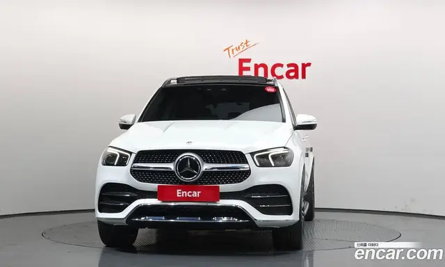 Mercedes-Benz GLE-Class 2023 3.0 автомат (гидро), миниатюра 3