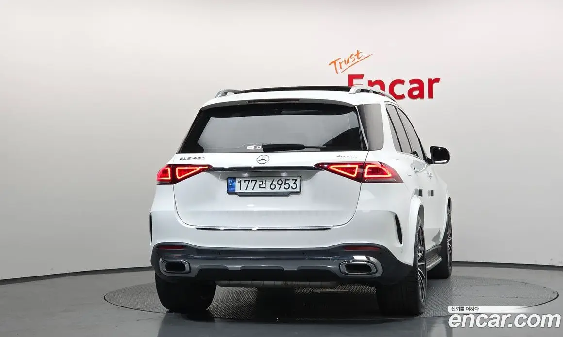 Mercedes-Benz GLE-Class 2023 3.0 автомат (гидро), фото 4