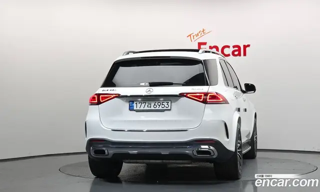 Mercedes-Benz GLE-Class 2023 3.0 автомат (гидро), миниатюра 4